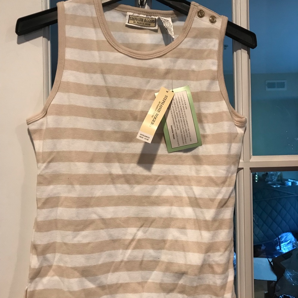 Stephanie Rogers top